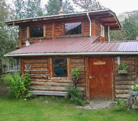 Arctic Getaway Cabin Breakfast