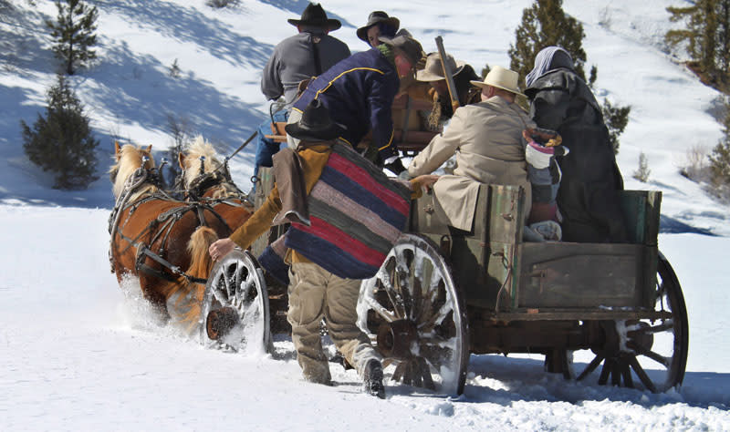 pioneer wagon-snow