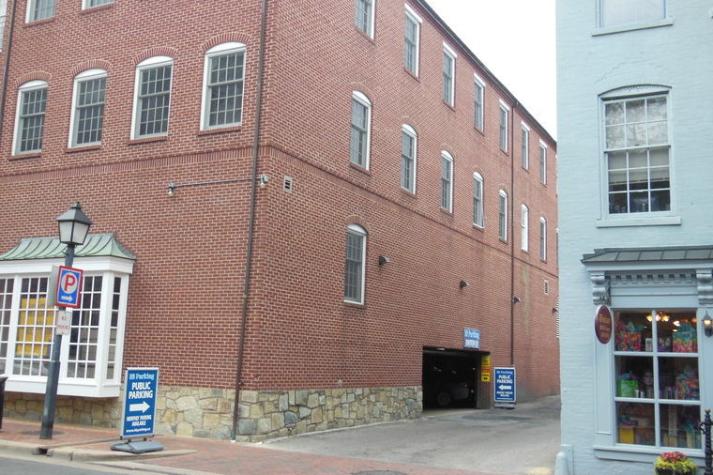 Hb Parking Garage Alexandria Va 22314