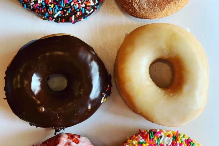 Elizabeth S Counter Donut Decorating Kit Alexandria Va 22314