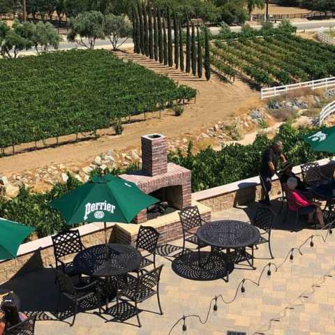 Robert Renzoni Vineyards & Winery
