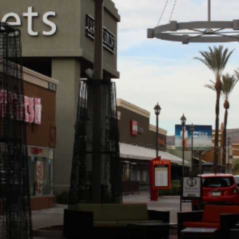 Outlets at Lake Elsinore