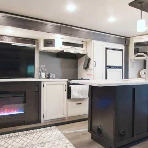 Sunnyside Suite