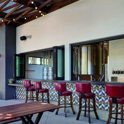 Oscar's Brewing Company
