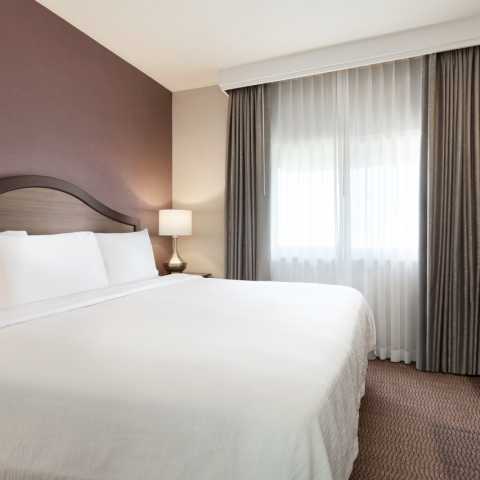 King Bedroom - Embassy Suites Temecula