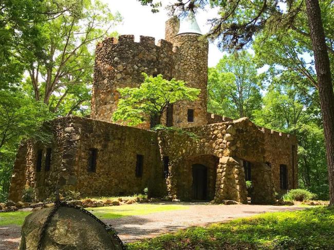Gimghoul Castle