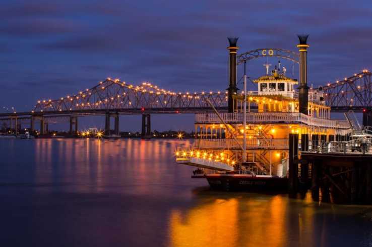 Paddlewheeler Creole Queen