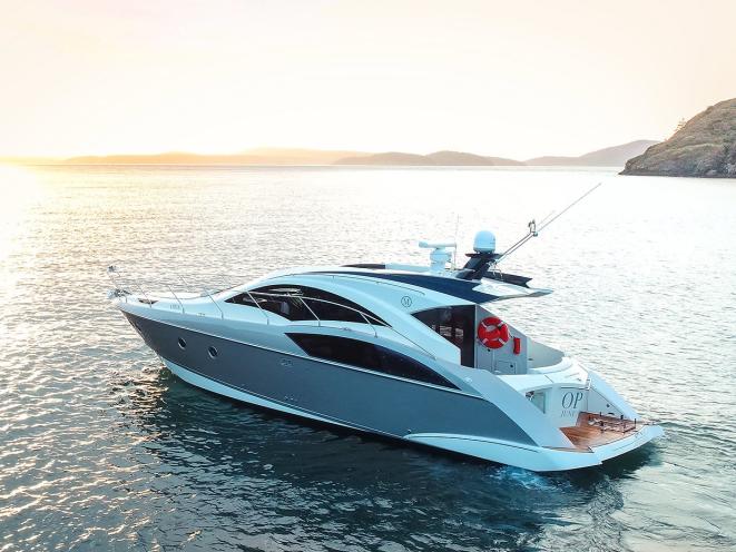 Motor Yacht Opus