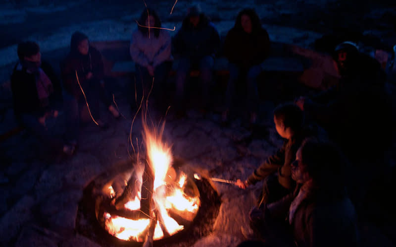 camping-bryce-canyon-utah campfire