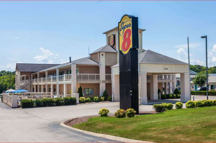 Super 8 Motel