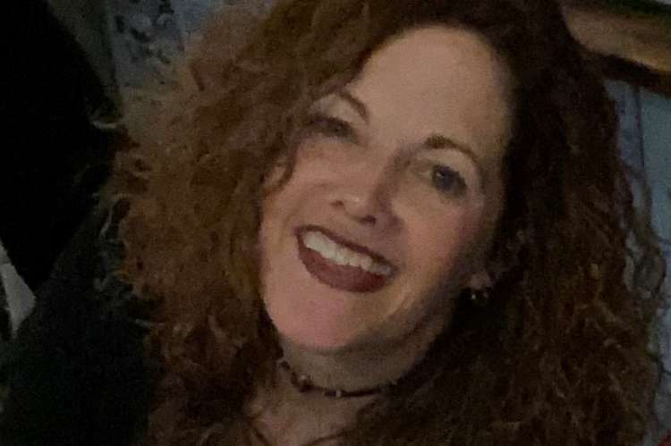 Jennie Schut Headshot.jpg