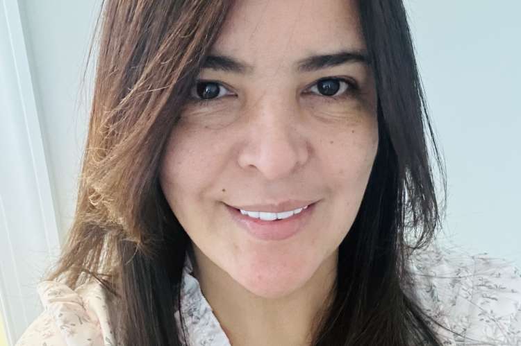Oliveria, Rosa HEADSHOT.jpeg