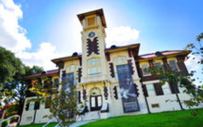 1911 Historic City Hall