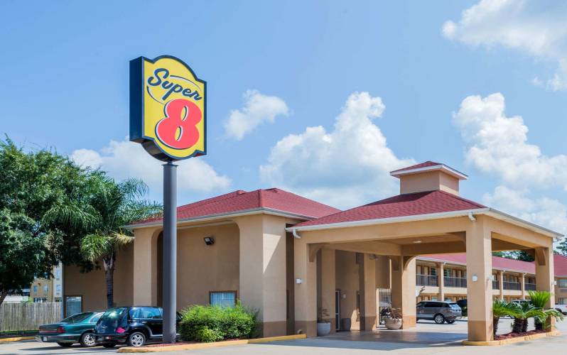 Super 8
