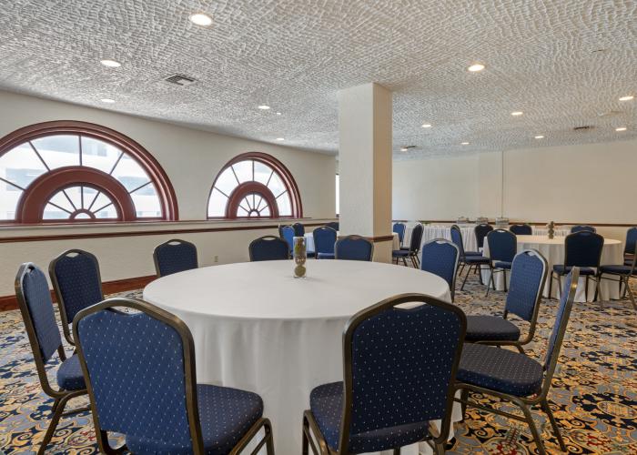 Floridan Palace Hotel Mezzanine Room Banquet Set-Up