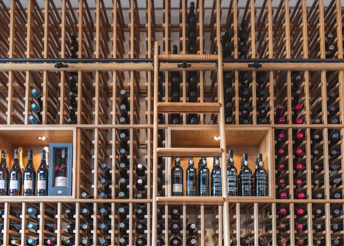 Bern's Fine Wine & Spirits (wall)