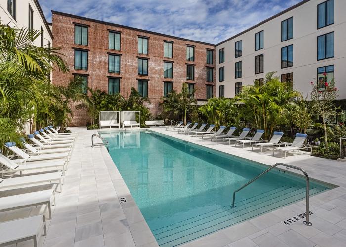 Hotel Haya Pool