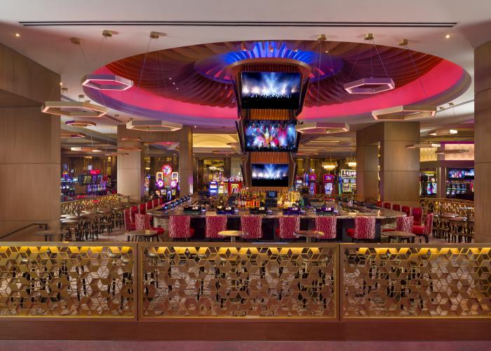 Center Bar