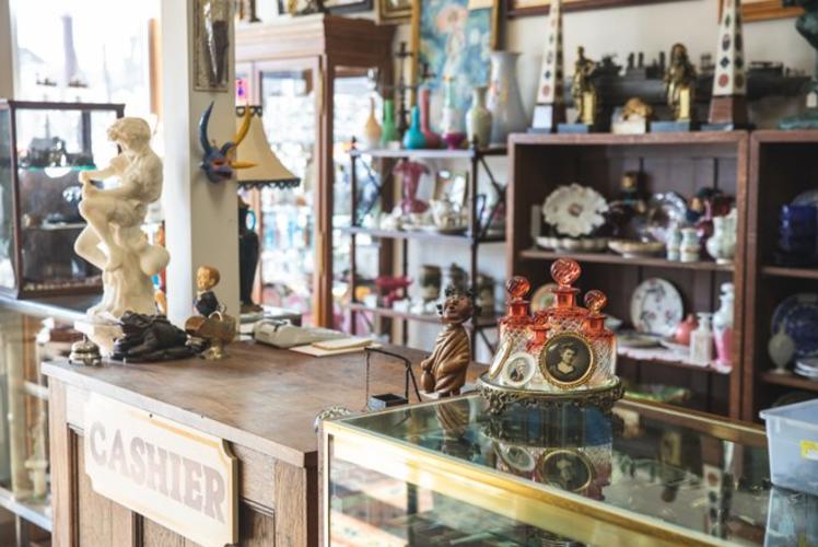 Antique Emporium Eau Claire