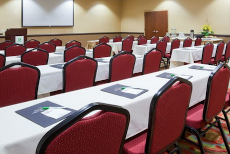 Holiday Inn Eau Claire South Florence Room