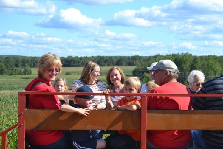 Autumn Harvest Winery and Orchard Wagon Ride