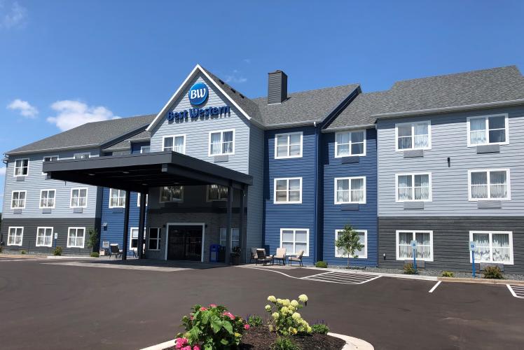 Welcome to Best Western Eau Claire South!