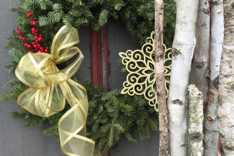 Curvue Hideaway & Trees Tree Farm wreaths in Eau Claire, Wisconsin