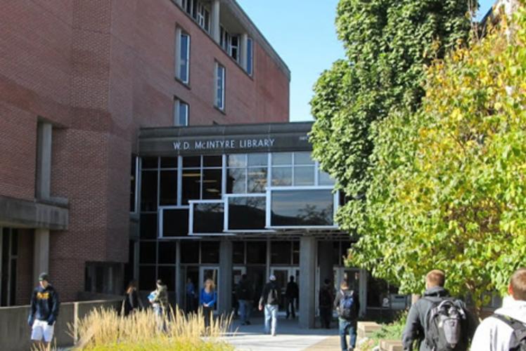 University of Wisconsin - Eau Claire McIntyre Library