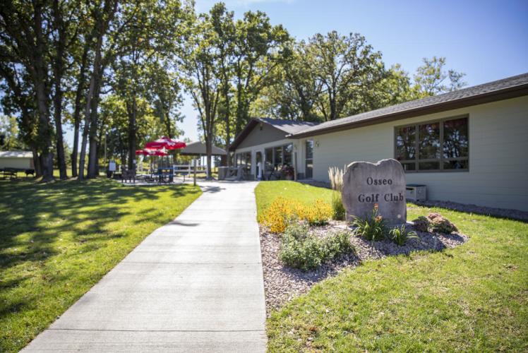 Osseo Golf Club Exterior