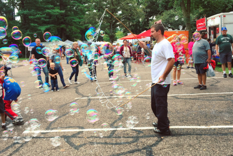 Festival in the Pines - Bubbles