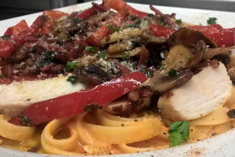 Draganetti's Ristorante - Fettuccine Pasta