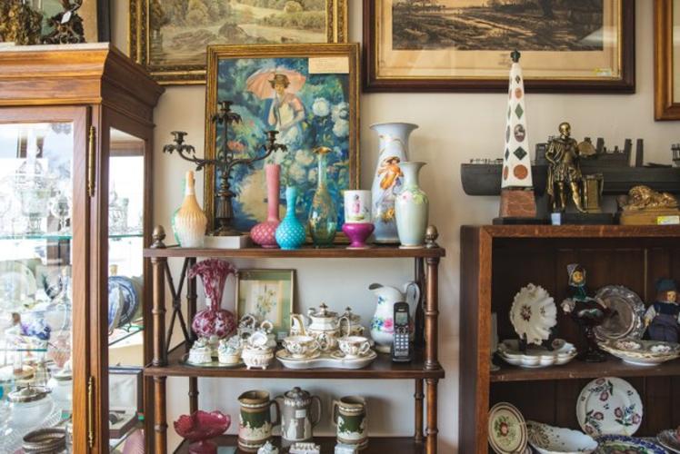 Antique Emporium Eau Claire
