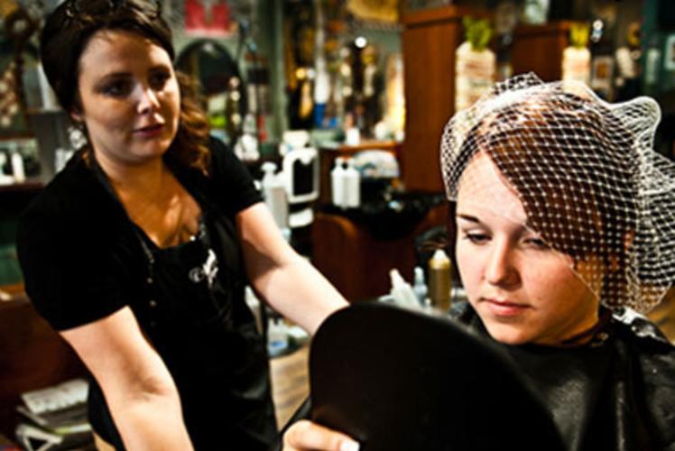 Starr Sister Salon on Water Street in Eau Claire, wisconsin