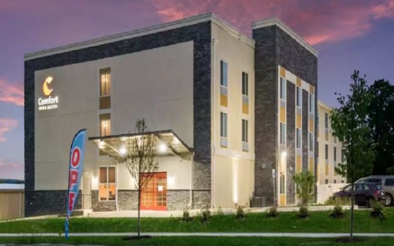 Comfort Inn Suites Harrisburg Hershey West