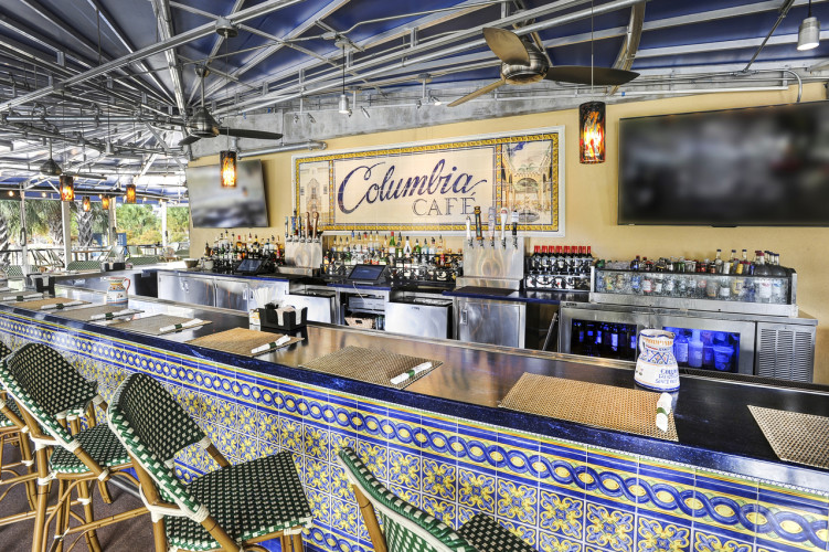 Columbia Cafe - Waterfront Dining for lunch and dinner