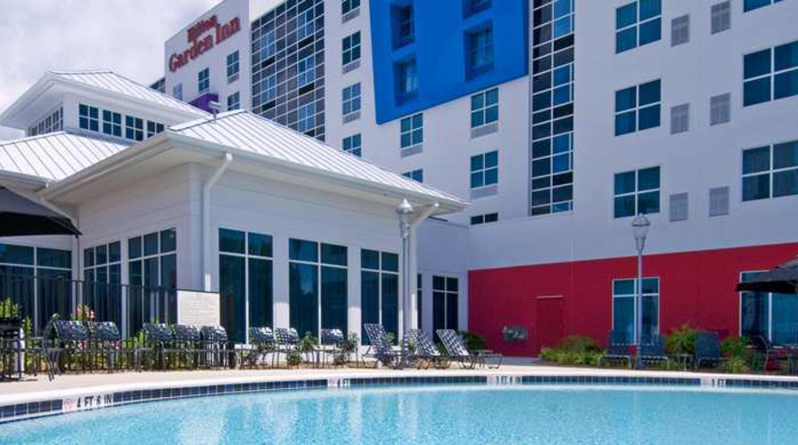 Hotel by Tampa Airport Hilton Garden Inn Westshore Pool.jpg