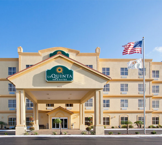 La Quinta Inn Suites Tampa Central - 