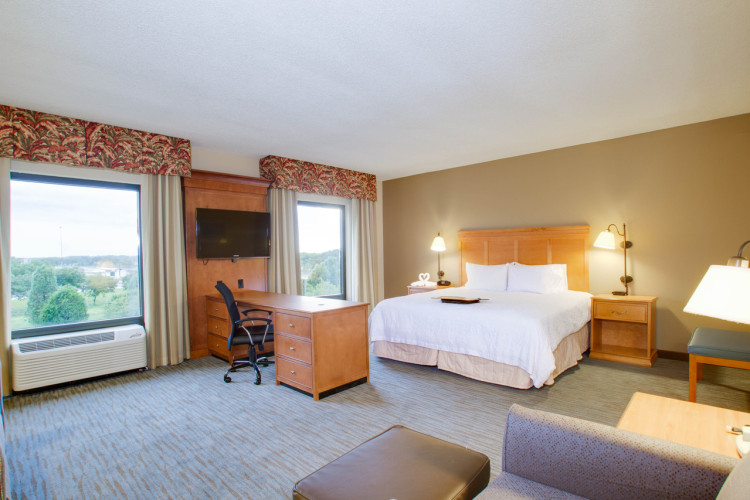 Hampton Inn Suites Tampa East