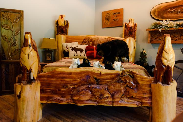 Woodworker Bed Four Oaks