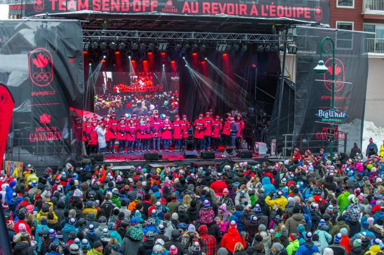 Photo of crowd at Big White on January 6, 2018