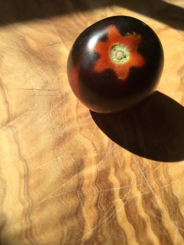 Star Heirloom Tomatoe from Sunshine Farms