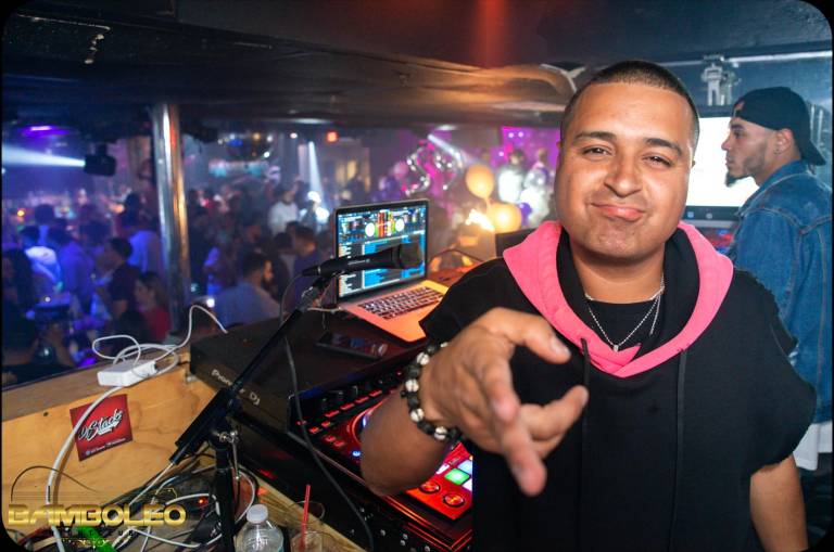 Bamboleo DJ Camilo