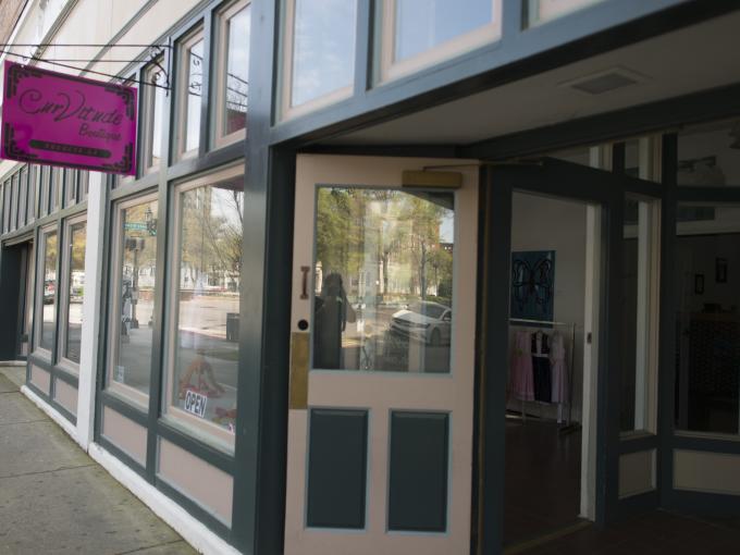 Curvitude Boutique