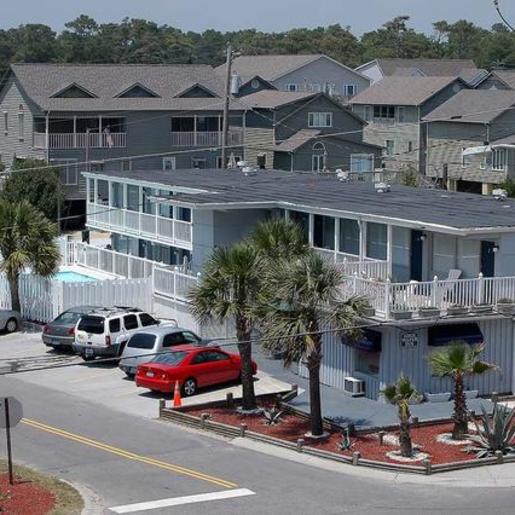 Edgewater Inn