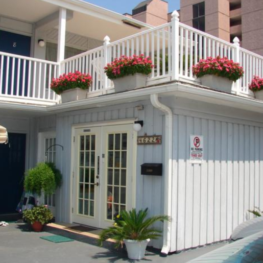 Edgewater Inn