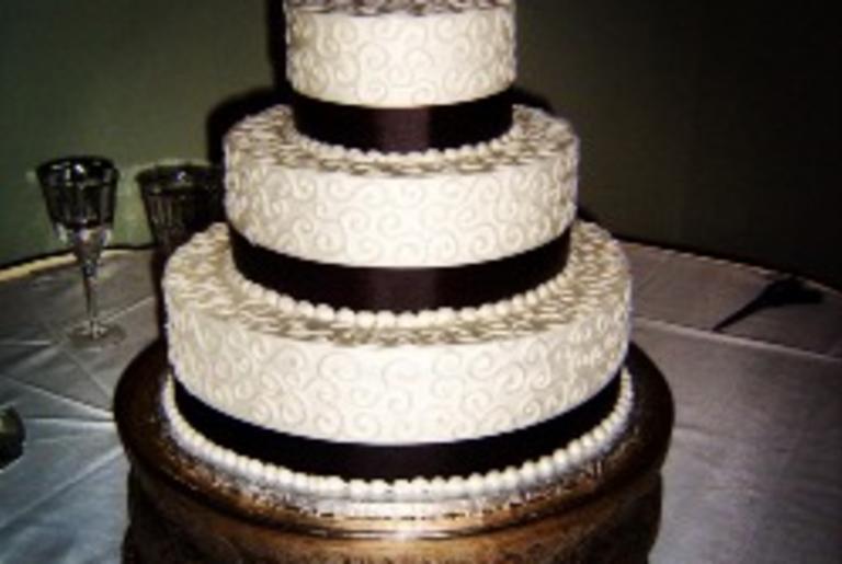 Cecilia Villaveces Cakes logo