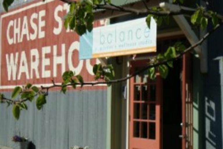 balance pilates logo