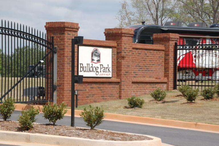 bulldog-park-logo
