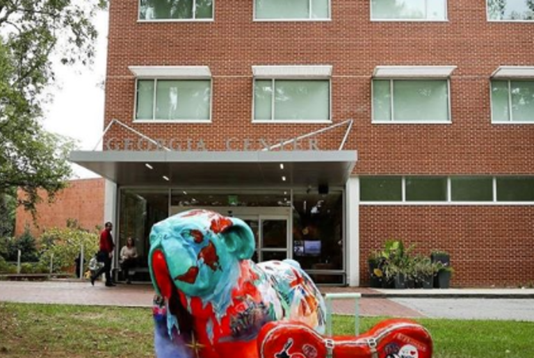 image bulldog statue