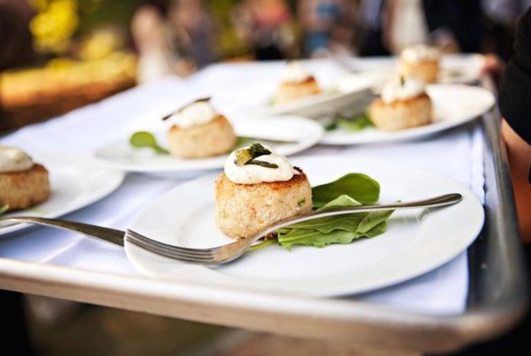 home.made: grisar crab cakes